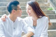 见男友爸妈的四招攻略（轻松应对第一次见面，让你的形象加分）