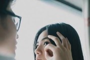 男人6个表现揭露他不爱你（这些行为是他对感情的背叛，女人们一定要警惕！）