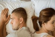 出轨的男人值得挽回吗？（探讨出轨男人的心理和行为，分析挽回的可能性及方法）